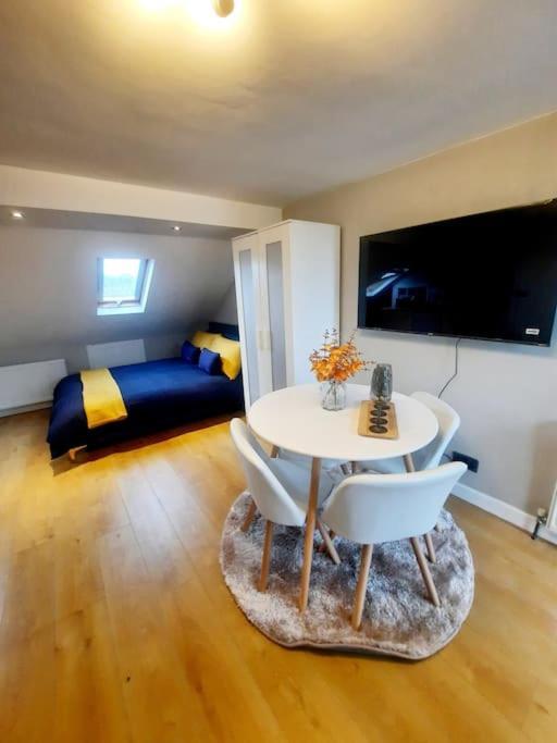 Alross Studio Flat / Private Bathroom Londýn Exteriér fotografie