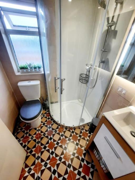 Alross Studio Flat / Private Bathroom Londýn Exteriér fotografie